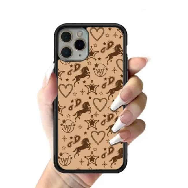 Brown-Heart-Pattern-iPhone-Cases